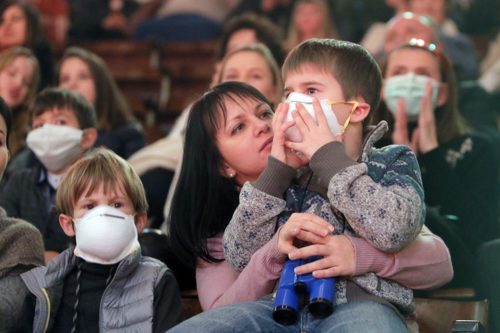 ORDINACIJE SRPSKIH PULMOLOGA PREPUNE: Doktori preporučuju nošenje maski zbog zagađenog vazduha