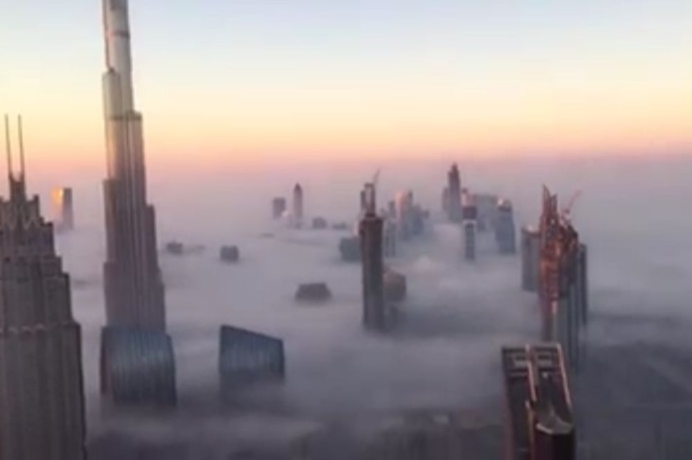(VIDEO) KASNE LETOVI: Od guste magle u Abu Dabiju i Dubaiju jedva se vidi prst pred okom