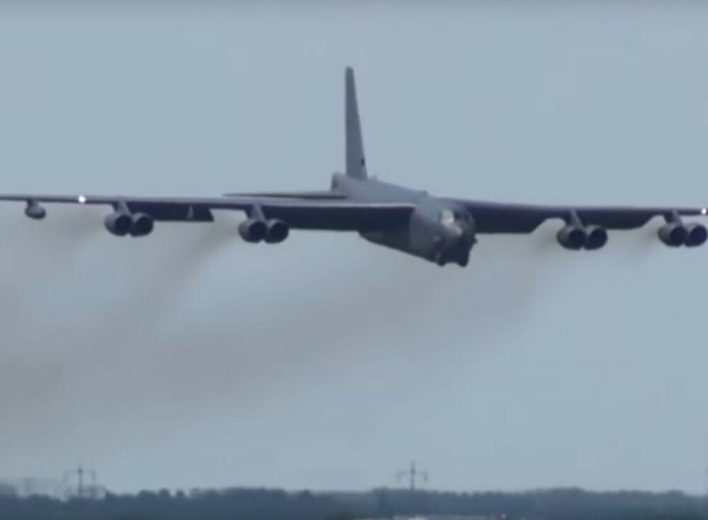 Motor, Bombarder, B-52