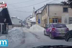 (KURIR TV) JUTRO OKOVANO SNEGOM: U Novoj Varoši izmereno -18, napadalo pola metra snega