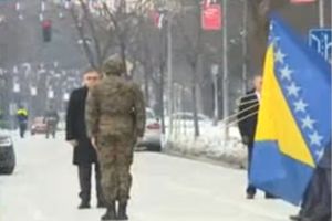 MINISTARSTVO ODBRANE BiH: Postrojavanje vojnika na Dan Republike Srpske po pravilima