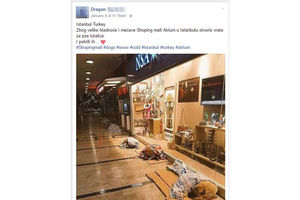 (FOTO) OVO JE BAŠ LJUDSKI: Zbog jakog mraza pustili kuce u tržni centar pa ih još i pokrili