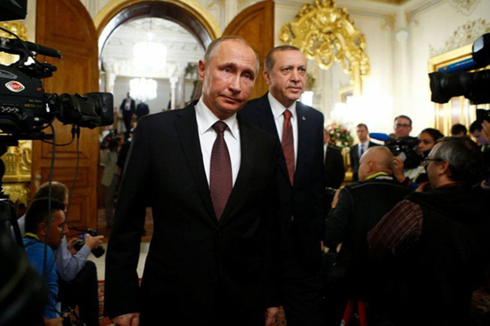 ERDOGAN SE MALO NAŠALIO: Evo da li Turska napušta NATO