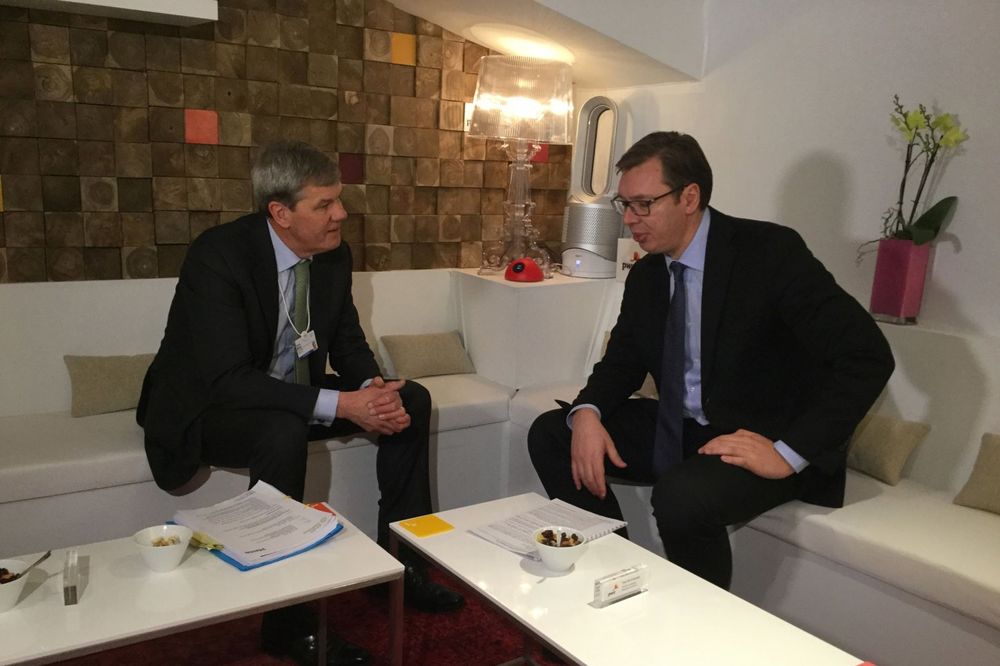 SASTANAK U DAVOSU: Vučić razgovarao sa izvršnim direktorom kompanije Ahold Delez