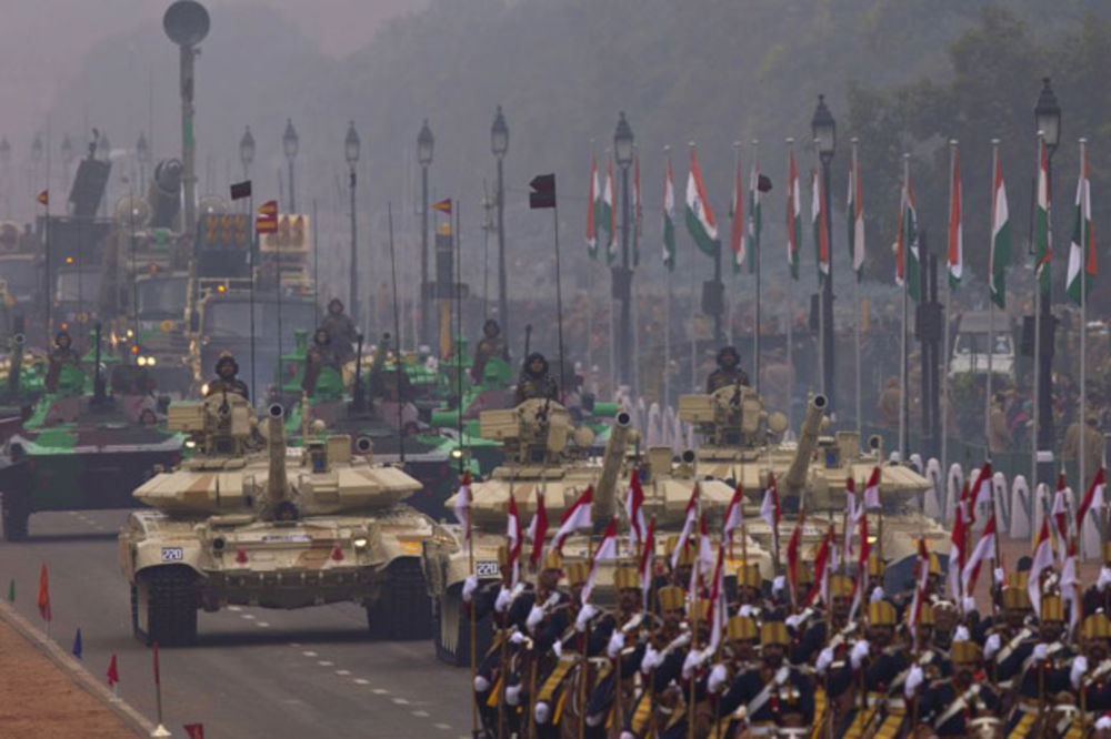 AZIJA PRED NUKLEARNIM RATOM: Indija pokreće "Hladni start", tenkovi na granici s Pakistanom