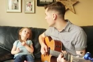 (VIDEO) ZBOG OVOGA SE DANAS SVET NAJEŽIO: Neverovatan video jednog tate i njegove ćerke (4)