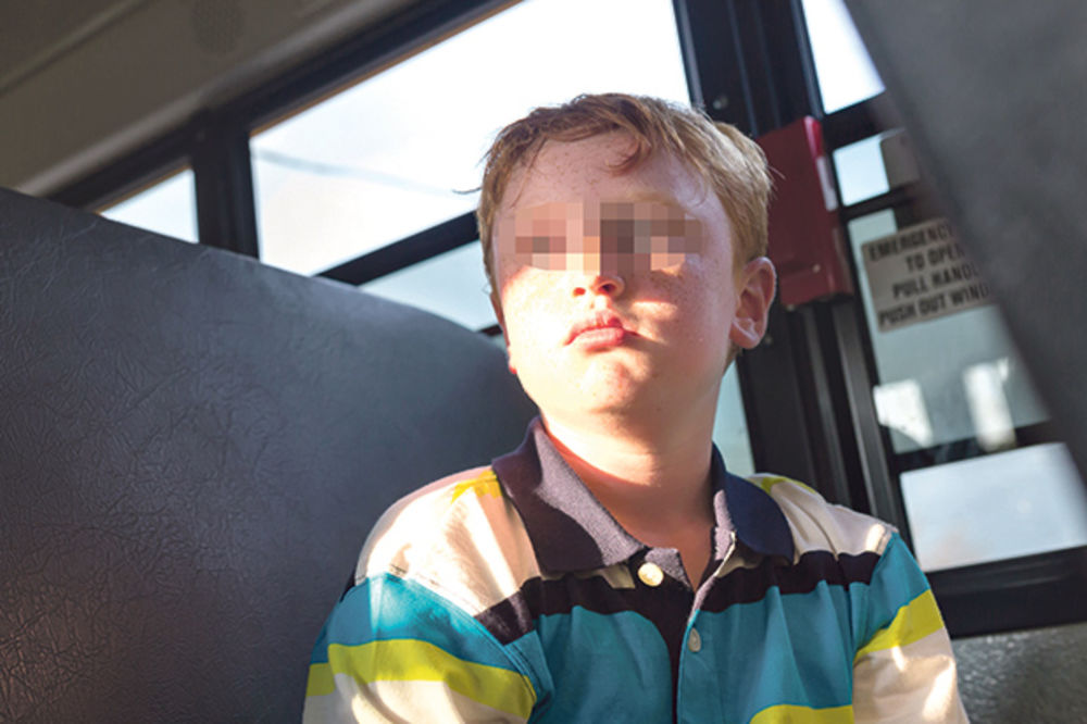 INCIDENT KOD VRBASA Ogorčeni otac: Izbacili su mi dete iz autobusa na - 7 C