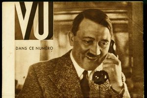 (FOTO) POZIV SMRTI: Crveni telefon Adolfa Hitlera stavljen na prodaju, a evo KOLIKO KOŠTA!