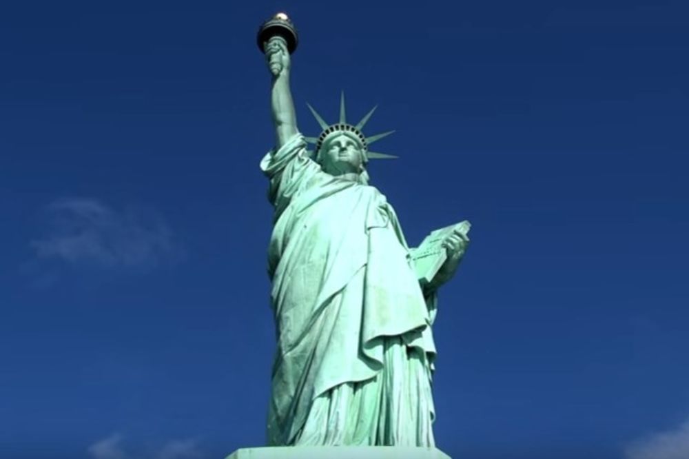 STIŽE MALA SESTRA: Francuska šalje Americi novu i mnogo MANJU Statuu slobode u znak prijateljstva i zajedničke istorije