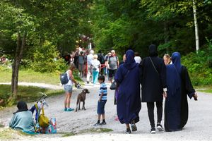 EVROPLJANI PODRŽAVAJU TRAMPOVE MERE: 55 odsto bi stopiralo imigraciju iz muslimanskih zemalja