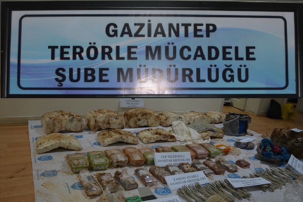 (FOTO) DŽIHADISTI PLANIRALI SPEKTAKULARAN NAPAD U TURSKOJ: Nađeno preko 150 kilograma eksploziva