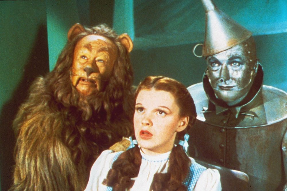 OTKRIVENA STRAŠNA TAJNA HOLIVUDA: Čuvenu glumicu zlostavljali na snimanju filma Čarobnjak iz Oza!