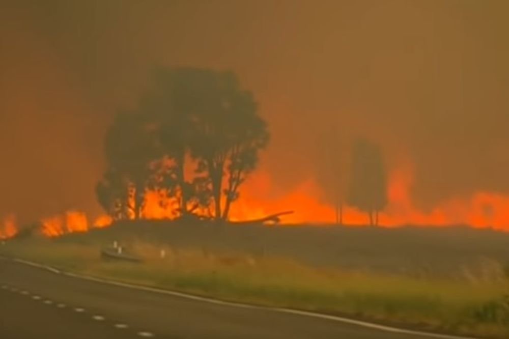 (VIDEO) DRAMA U AUSTRALIJI NE PRESTAJE: Požari prete kućama, HITNA evakuacija