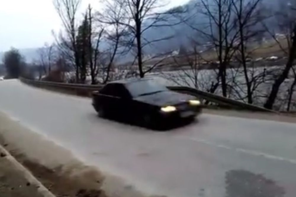 (VIDEO) FILMSKA POTERA U BIH: Crni BMW brži od policije, zbrisao im ispred nosa!