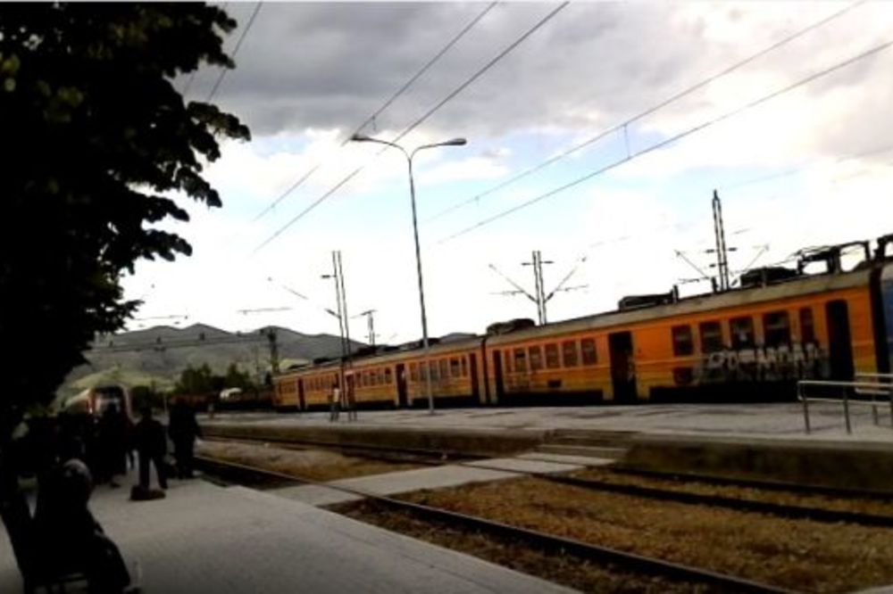 ŠTRAJK ŽELEZNIČARA: Putnici u Makedoniji ostali na stanici!