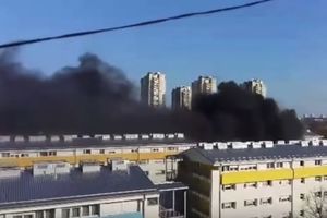 (VIDEO) UGAŠEN POŽAR U ZAGREBU: Troje povređenih u vatri koja je zahvatila studentski dom
