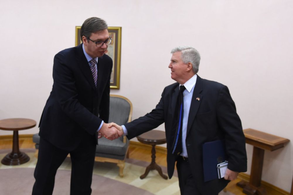 SASTANAK U VLADI SRBIJE: Vučić razgovarao sa američkim ambasadorom Skatom