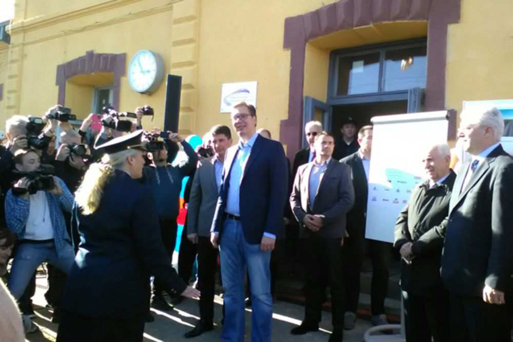 (KURIR TV) VUČIĆ NA OTVARANJU REKONSTRUISANE PRUGE: Vraćamo poverenje građana u srpske železnice