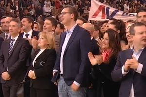 VUČIĆ U VRANJU ZAPOČEO KAMPANJU: Hoćemo jaču, bolju, snažniju i uspešniju Srbiju!