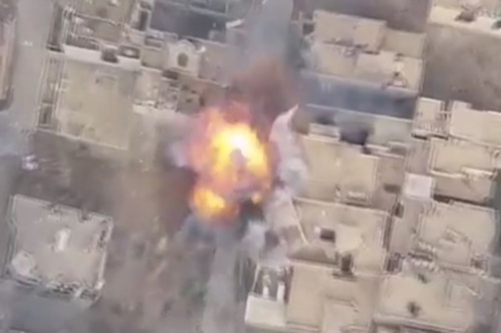 (VIDEO) ŽRTVOVAO ŽIVOT DA SPASI KOLEGE: Pogledajte šta je uradio irački vojnik u Mosulu!