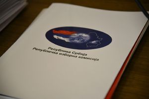 FORMIRAN NOVI OPOZICIONI SAVEZ ČUVARI SRBIJE 1244: 15 stranaka i pokreta danas u Beogradu potpisalo memorandum