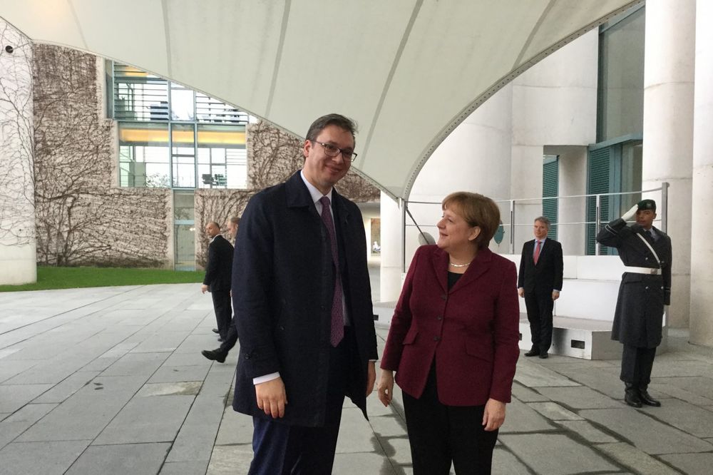 VUČIĆ U BERLINU: Zahvalni smo kancelarki Merkel na smirivanju tenzija na Balkanu