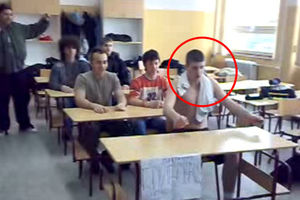 (VIDEO) URNEBESNI SNIMAK KOJI ĆE VAS NASMEJATI: Ovako je izgledao Beli u srednjoj školi!