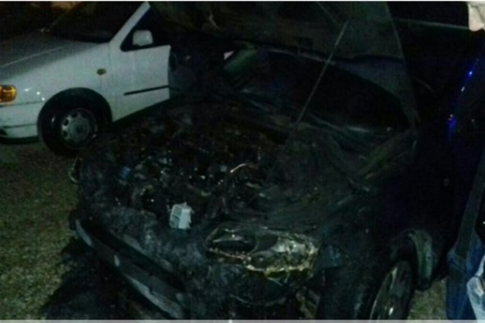 (FOTO) IZGOREO ĐUKANOVIĆEV AUTOMOBIL: Uništeno vozilo crnogorskog opozicionog poslanika!