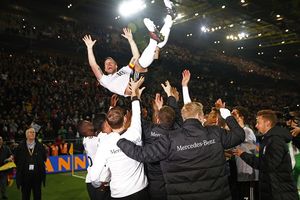 (VIDEO) KRAJ IZ BAJKE: Podolski srušio Englesku na oproštaju od reprezentacije Nemačke