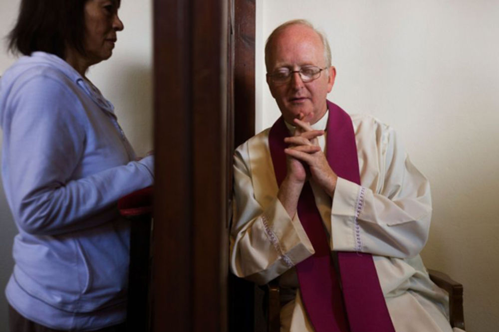 KATOLIČKA CRKVA NA PRAGU REVOLUCIJE: Evo da li se Papa Franja bliži ukidanju celibata!