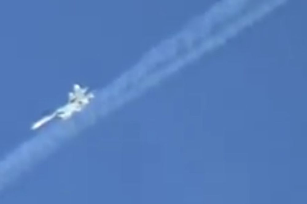 (VIDEO) DŽIHADISTI U SIRIJI ZANEMELI: Ovako je ruski SUHOJ Su-30SM razneo teroristički štab