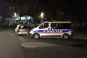 HAOS U FRANCUSKOJ: Napadač otvorio vatru na putnike metroa, upucan tinejdžer i još dvoje