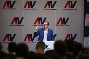 KURIR TV MITING SNS U KRAGUJEVCU Vučić: Biću predsednik svima pa čak i onima koji pišu da sam gotov