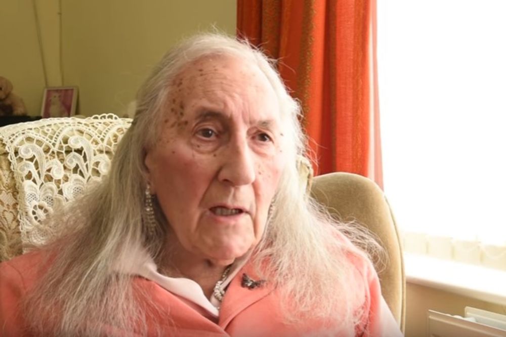 (VIDEO) VETERAN IZ II SVETSKOG RATA POSTAO ŽENA: Čekao da napuni 90 godina, pa onda odlučio