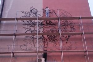 (VIDEO) UMETNOST OTPORA: Slavni Pijanista poklonio predivan mural gradu Leskovcu