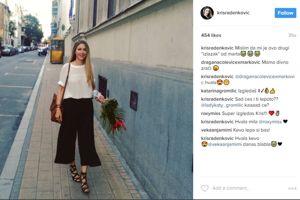 (FOTO) NE SKIDA BELU KOŠULJU: Kristina Radenković obožava ovu bluzu!