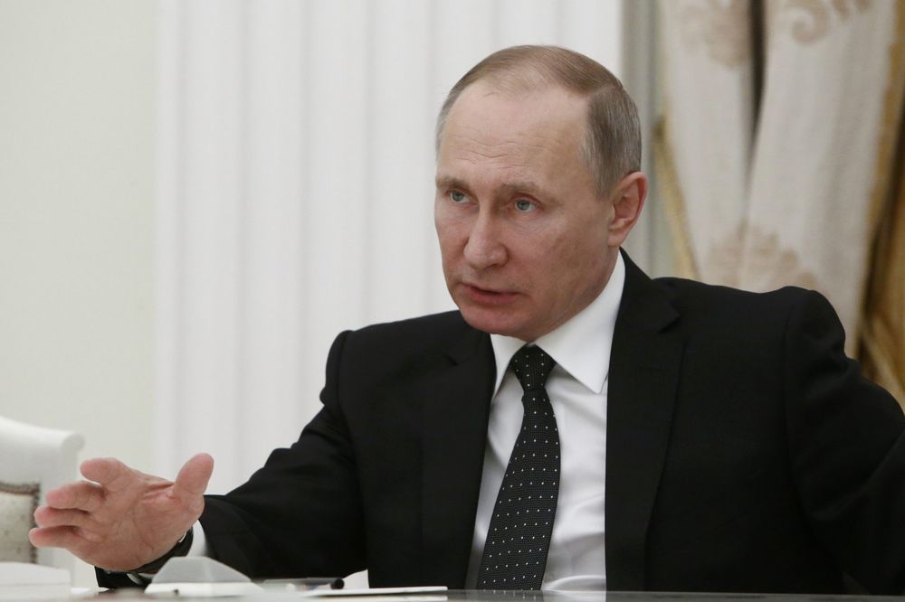 PUTIN OBJAVIO IMOVINSKU KARTU: Evo šta ima ruski predsednik i koliko zarađuje