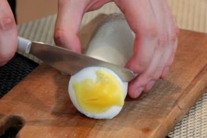 (VIDEO) KAO MAGIJA! Pogledajte kako da napravite dugačko kuvano jaje... Genijalno!