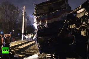 (VIDEO) KARAMBOL U MOSKVI: Desetine povređene u sudaru dva voza, 4 vagona iskočila iz šina!