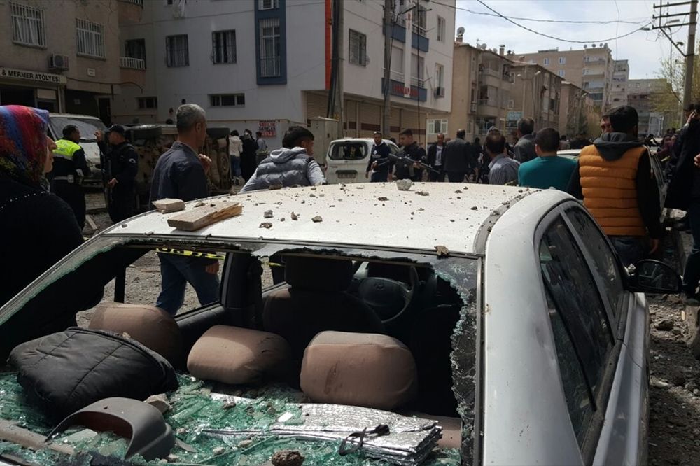 (FOTO,VIDEO) EKSPLOZIJA U TURSKOJ: Detonacija se začula u policijskog stanici, 4 povređena