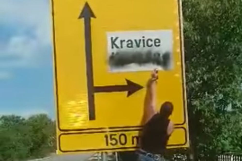 (VIDEO) SRAMNO DIVLJANJE VANDALA U HERCEGOVINI! Uništavaju ćirilične natpise na znakovima