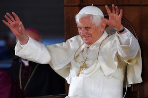 GOSPODE... Poznato koje su bile poslednje reči pape Benedikta XVI