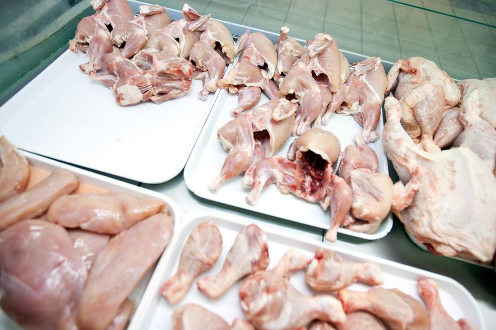 PANIKA U HRVATSKOJ: Opet se pojavila SALMONELA u pilećim prsima, meso povučeno iz prodaje