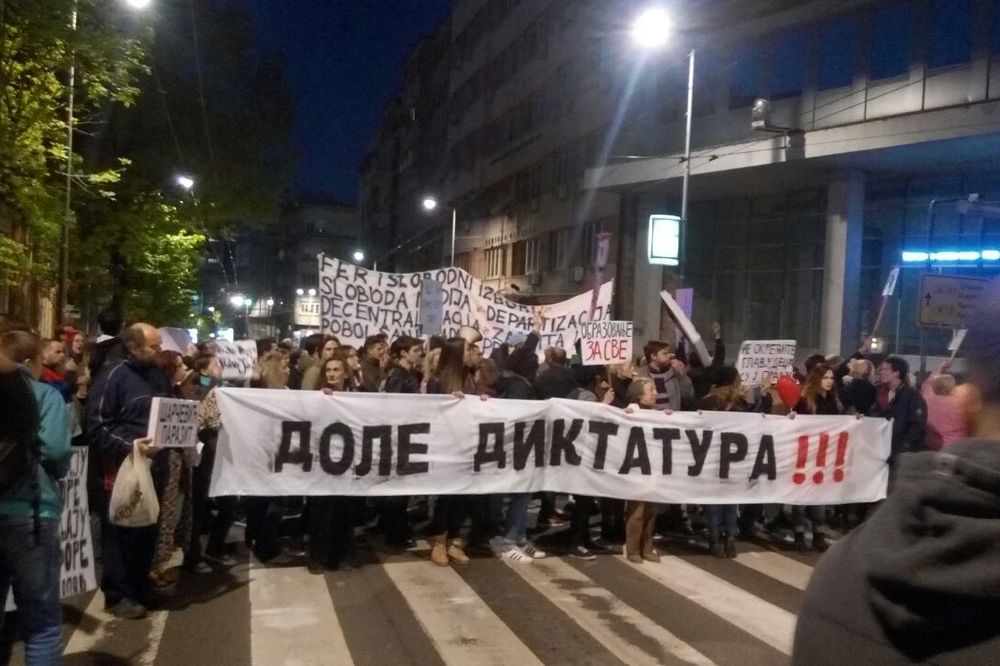 (KURIR TV) "PROTIV DIKTATURE" 21.DAN Protestima se pridružili prosvetari, podrška stiže i iz Zagreba