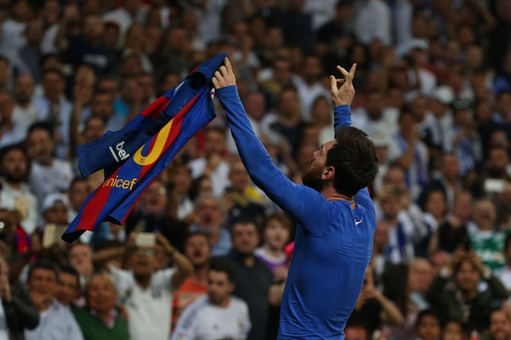 (VIDEO) SVEMOGUĆI LEO: Pogledajte gol Mesija kojim je srušio Real usred Madrida
