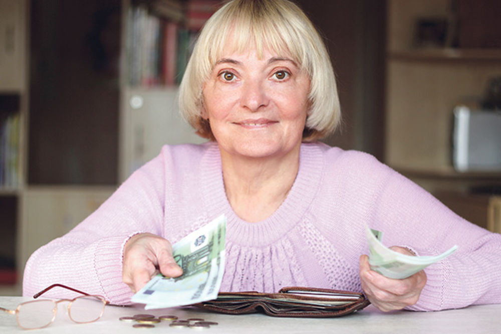 DUPLA PENZIJA UZ MINIMALNU ŠTEDNJU: Istražujemo koliki novac donose penzioni fondovi