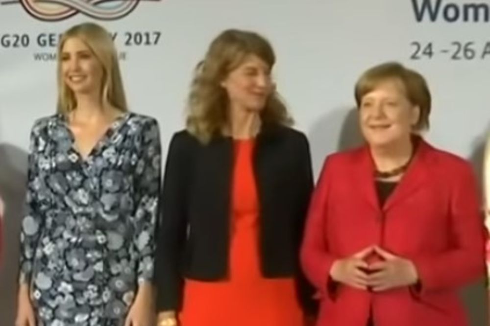(VIDEO) IZVIŽDALI TRAMPOVU ĆERKU: Ivanka BRANILA OCA, a Merkelova uživala u reakciji publike