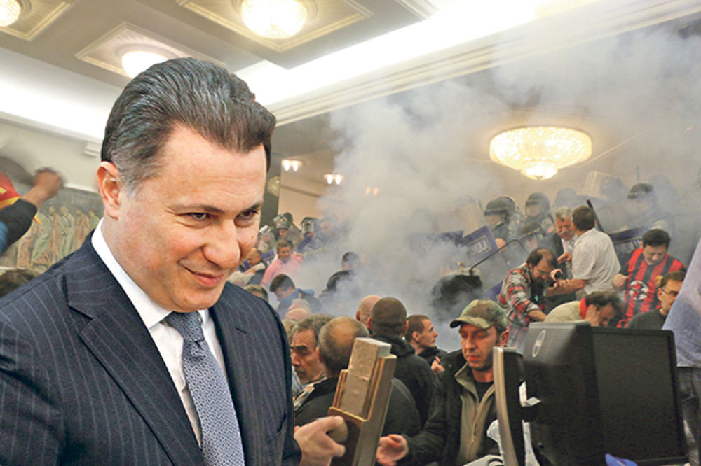 ŠPIGL ANALIZIRA: Gruevski žrtvovao svoju zemlju da bi izbegao zatvor