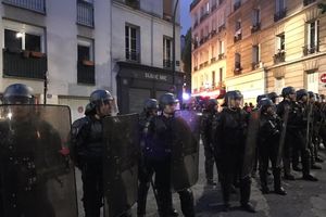 (VIDEO) HAOS U PARIZU ZBOG REZULTATA IZBORA: Sukobili se demonstranti i policija, ispaljen suzavac