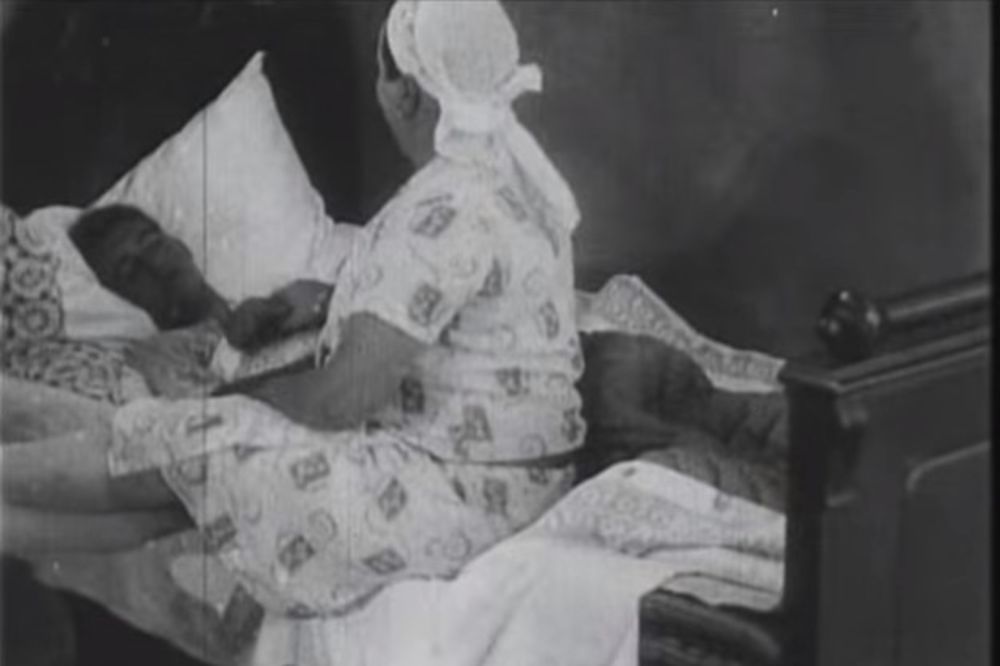 (VIDEO) PRVI SRPSKI EROTSKI FILM: Snimljen pre 90 godina, a evo kako je izgledao! VRUĆE SCENE!